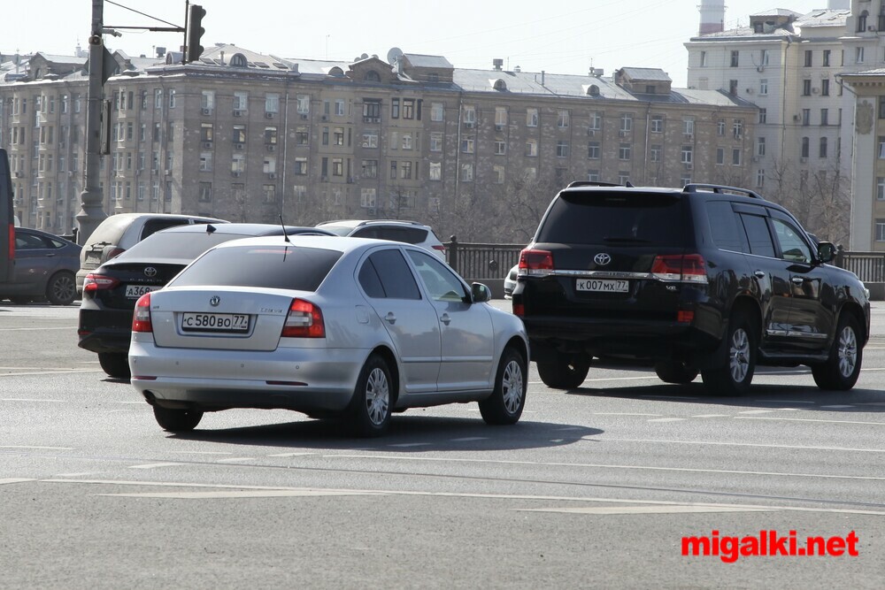 Набор карточек марки автомобилей. Машины по их номерам. Машины по их номерам. Типы автомобилей по кузову. Машинки марки машинок детские.
